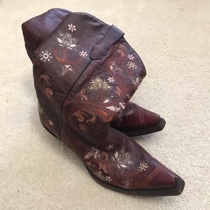 Women’s Luccchese cowboy boots